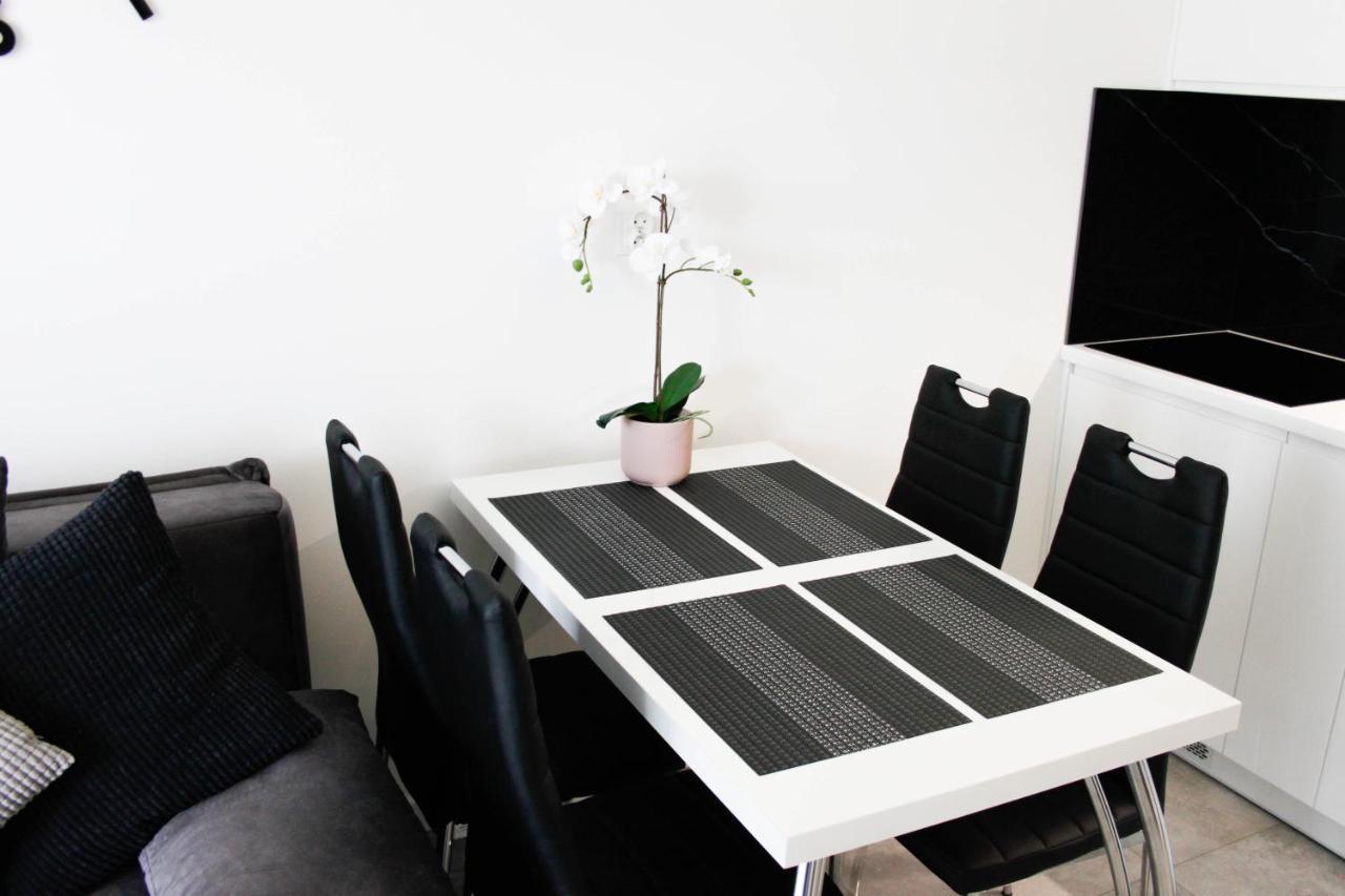 Apartament Wroclaw Centrum Galeria Magnolia Extérieur photo